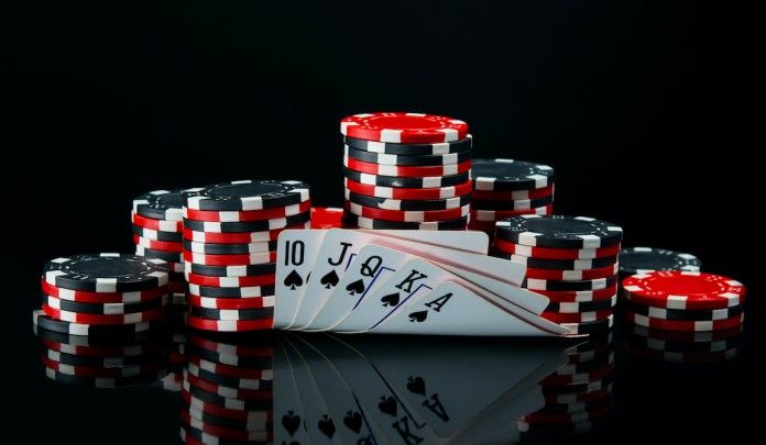 Huuuge Casino 777 پاکستان ریئل منی گیمز